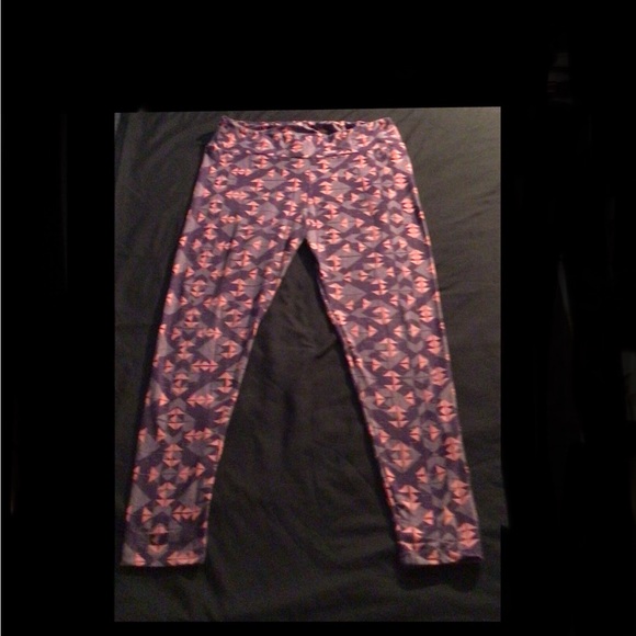 Lula roe leggings - Picture 3 of 7